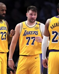 半岛体育登录-NBA常规赛明天1月27日赛程：湖人PK公牛，火箭PK灰熊