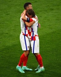 半岛体育官网-克服“恐苏症”昂首晋级 克罗地亚及时苏醒昂首出线