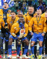 半岛体育登录-用海港的方式击败海港 申花冲击联赛冠军增添信心